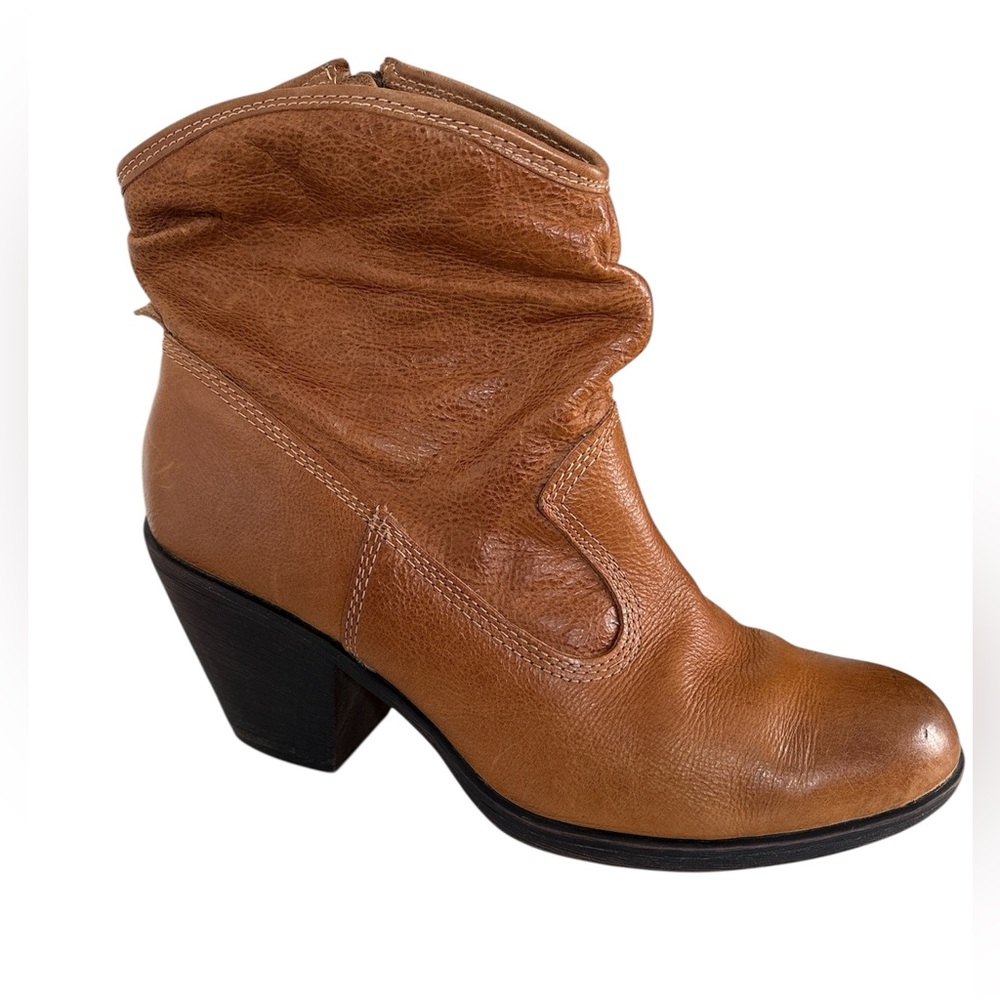MONTANA Women’s Buttery Leathery Short Boots Size 11 Perfect Condition